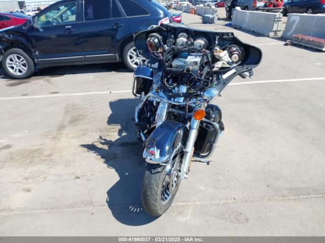 2012 HARLEY-DAVIDSON FLHTK 1HD1KEM10CB614536 Photo 4