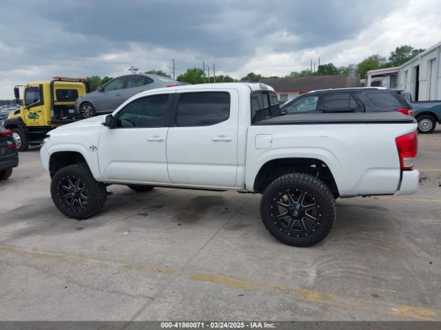 5TFAX5GN7HX093195 Toyota Tacoma Sr