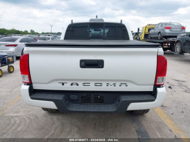 5TFAX5GN7HX093195 Toyota Tacoma Sr