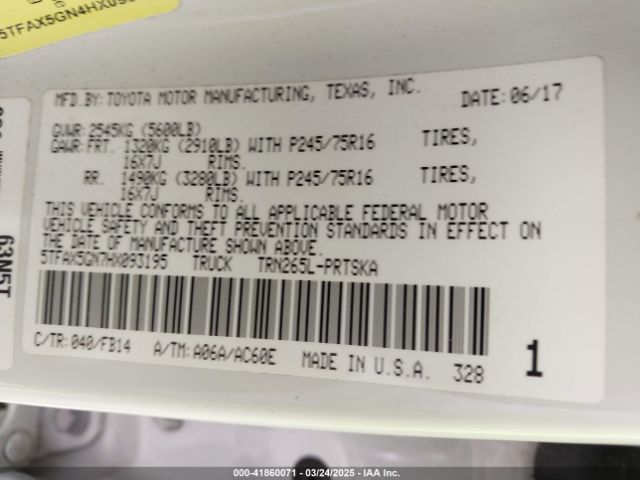5TFAX5GN7HX093195 Toyota Tacoma Sr