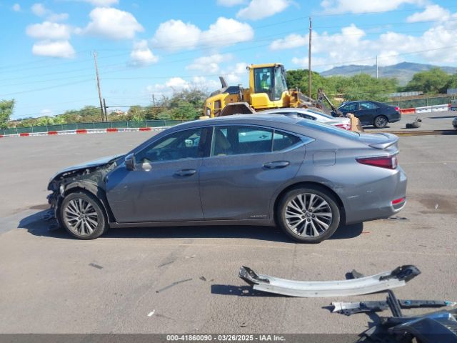 58ADA1C16MU009958 Lexus ES 300H