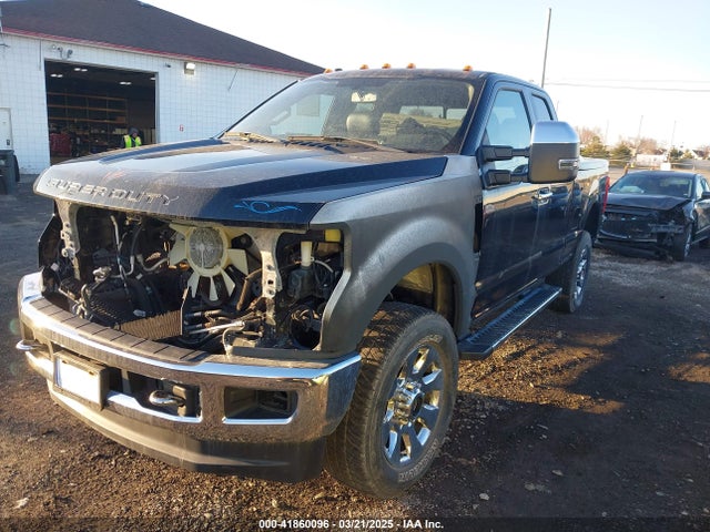 Ford F-250 Lariat 2018 1FT7X2B63JEC51297 Image 2