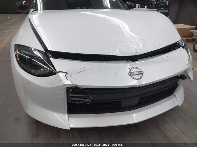 JN1BZ4BH9RM364239 Nissan Z Performance Manual