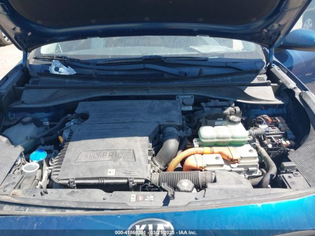 KNDCB3LC7J5152828 KIA NIRO LX