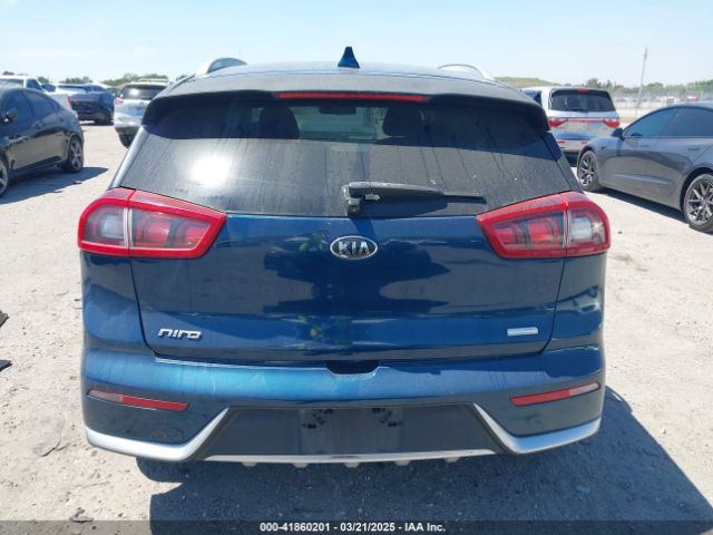 KNDCB3LC7J5152828 KIA NIRO LX