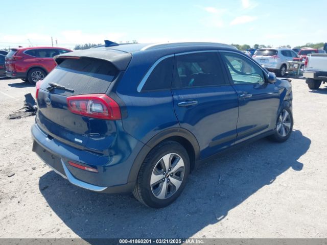 KNDCB3LC7J5152828 KIA NIRO LX