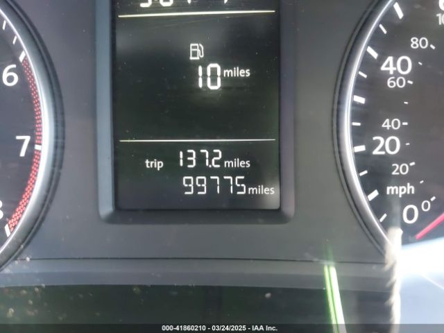 1VWAT7A3XFC010262 Volkswagen Passat 1.8t S