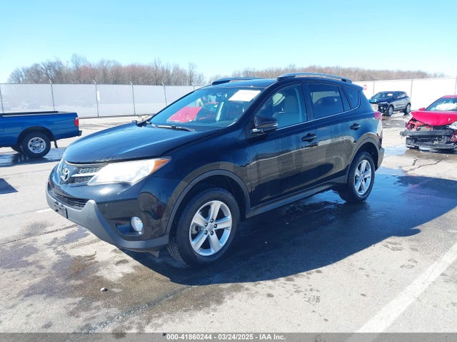 2T3RFREV3EW186733 Toyota Rav4 Xle