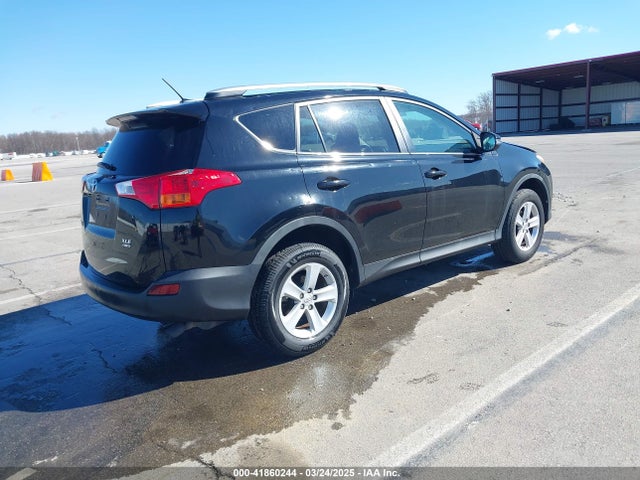 2T3RFREV3EW186733 Toyota Rav4 Xle