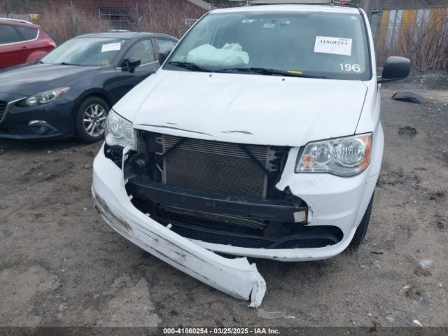2C4RDGBG2FR714404 Dodge Grand Caravan Se