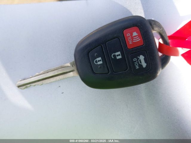 2T1BURHE6FC372989 Toyota COROLLA LE