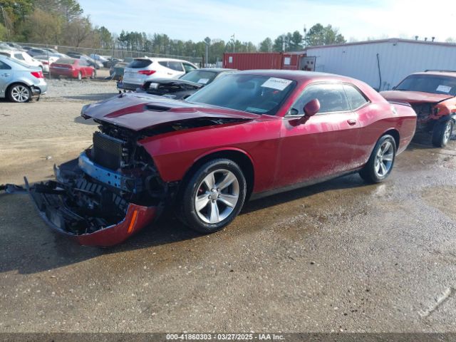 2C3CDZAG0JH317652 Dodge Challenger Sxt
