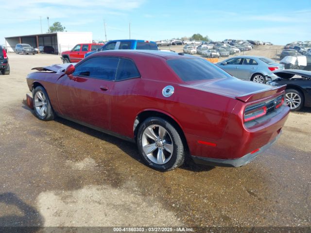 2C3CDZAG0JH317652 Dodge Challenger Sxt