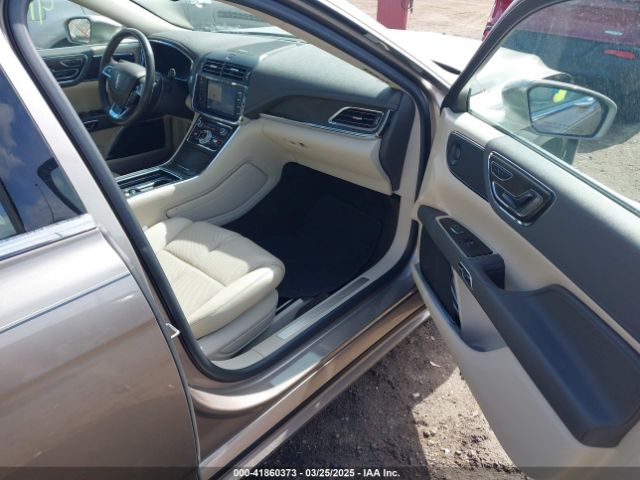 1LN6L9VK2L5603518 Lincoln Continental Standard