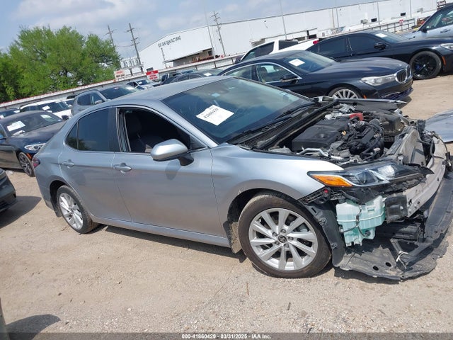 Toyota CAMRY LE 2022 4T1C11AK8NU630618 Image 14