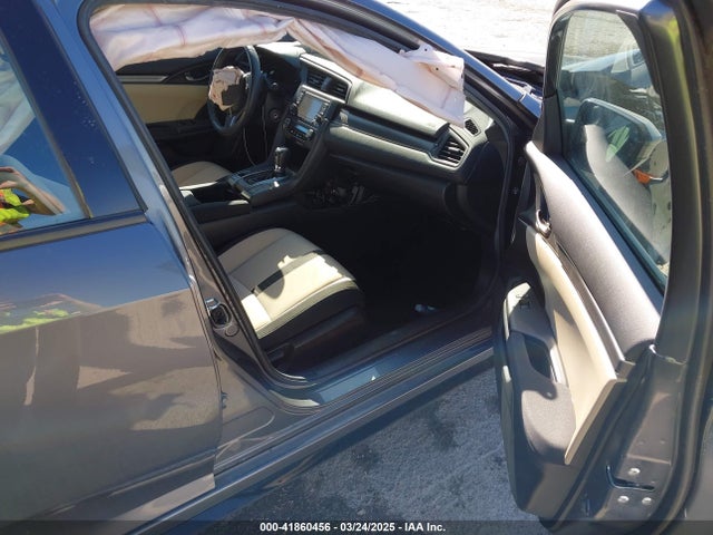 SHHFK7H44JU215077 Honda Civic Sport