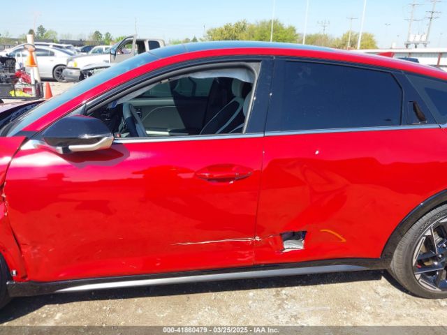 3KPFW4DE8SE079207 KIA K4 Gt-line