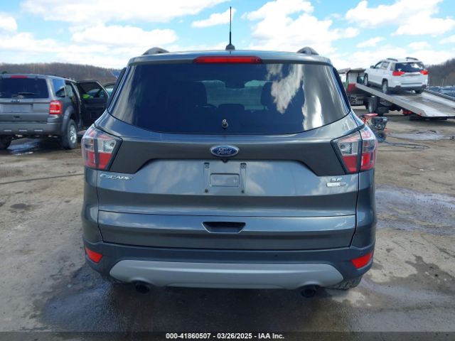 1FMCU9GDXHUA10453 Ford ESCAPE SE