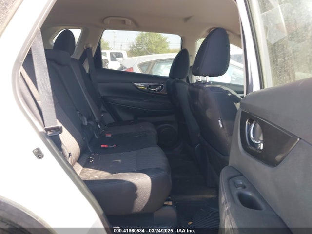 5N1AT2MT2JC702411 Nissan ROGUE SV