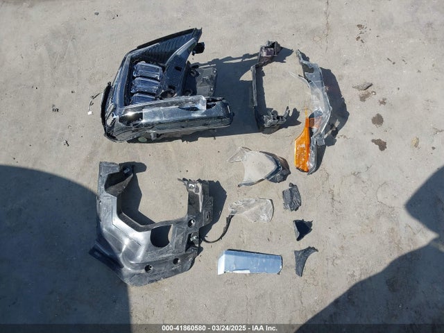 1GKS2HKD0PR516922 GMC Yukon Xl 4wd At4