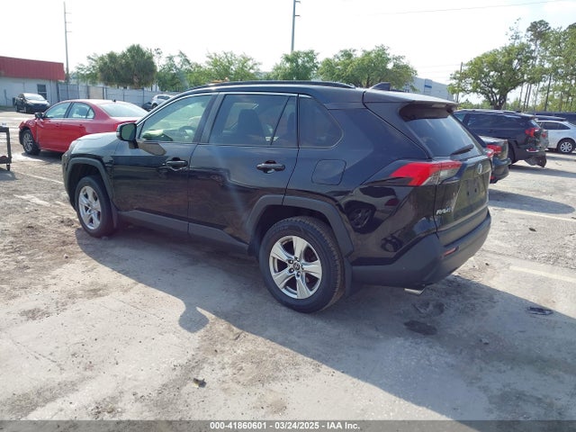 Toyota Rav4 Xle 2019 JTMP1RFV1KJ009757 Image 3