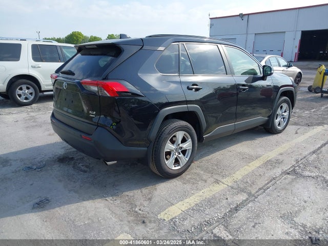 Toyota Rav4 Xle 2019 JTMP1RFV1KJ009757 Image 4