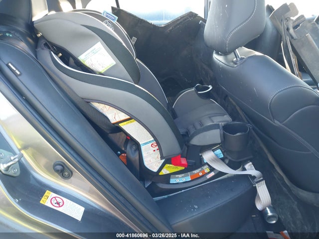 4T1B11HK5JU150967 Toyota CAMRY SE