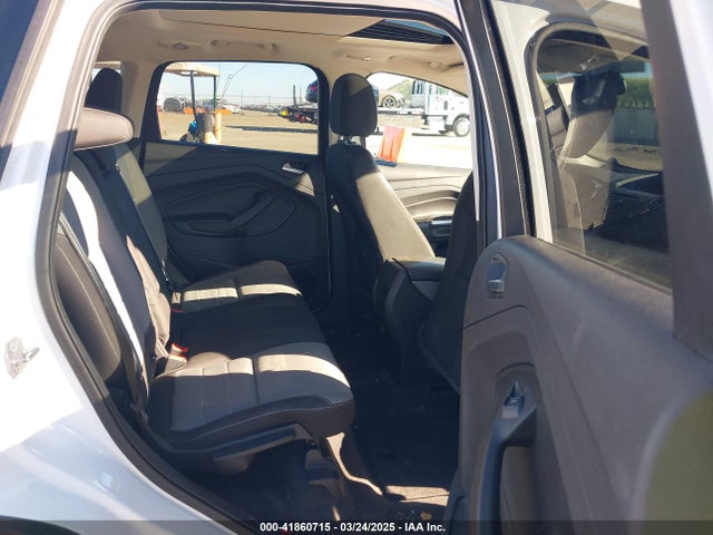 1FMCU9GX9EUC05398 Ford ESCAPE SE