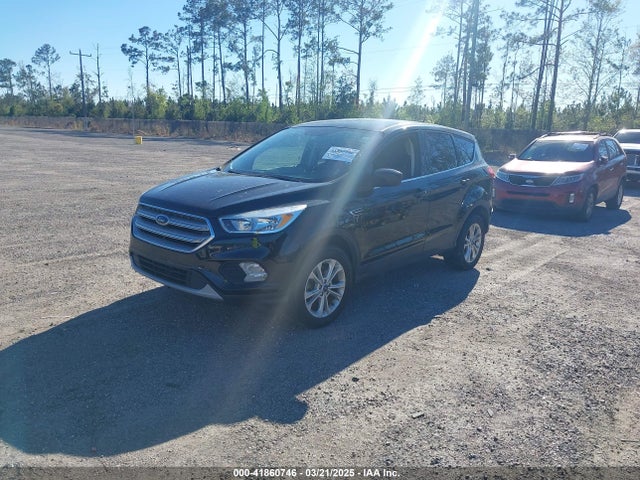 1FMCU9GD4KUA96902 Ford ESCAPE SE