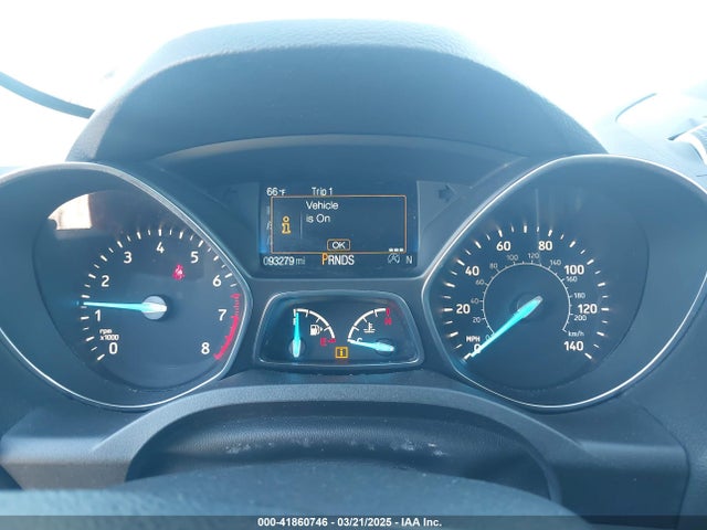 1FMCU9GD4KUA96902 Ford ESCAPE SE