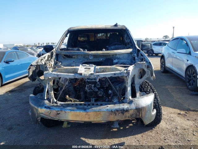 1GCRWCEK5KZ306806 Chevrolet Silverado 1500 Lt