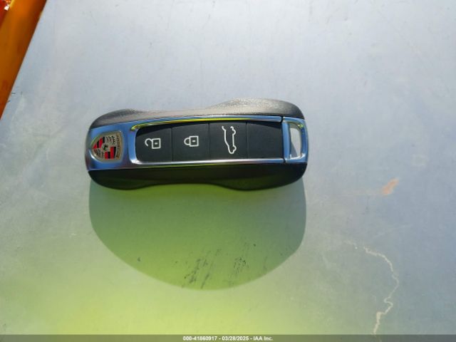 WP1AA2AY9RDA04084 Porsche Cayenne