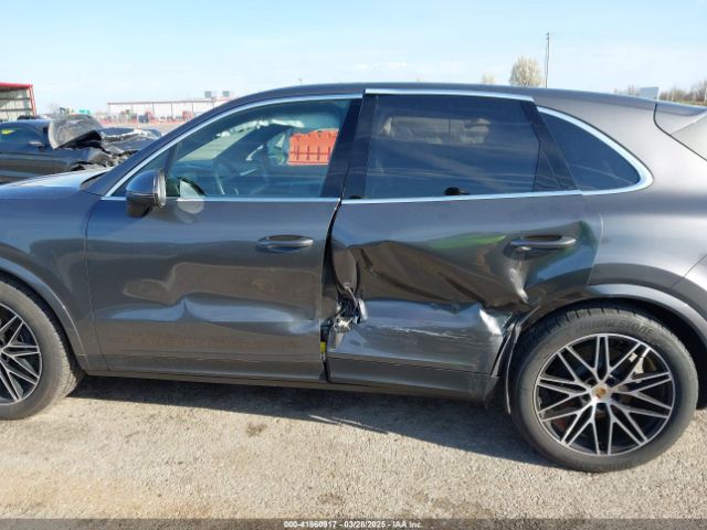 WP1AA2AY9RDA04084 Porsche Cayenne