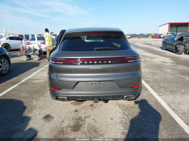 WP1AA2AY9RDA04084 Porsche Cayenne