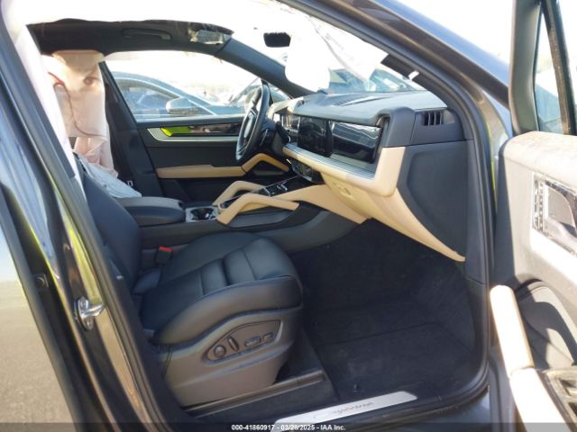 WP1AA2AY9RDA04084 Porsche Cayenne
