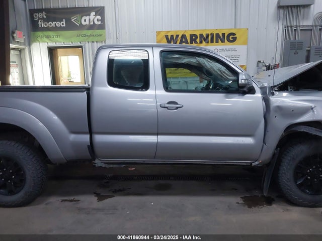 Toyota Tacoma 2015 5TFUX4EN1FX030570 Image 14