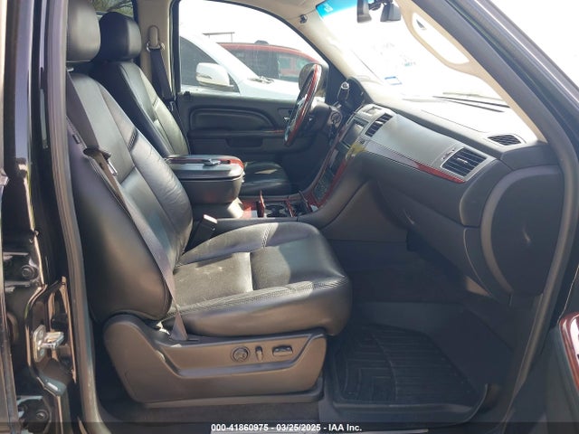 2012 CADILLAC ESCALADE EXT 3GYT4NEF3CG172559 Photo 4