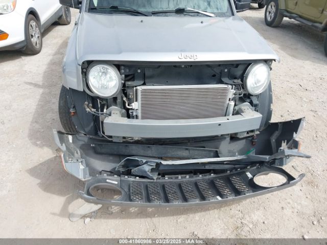 1C4NJRFB5HD104813 Jeep Patriot Latitude 4x4