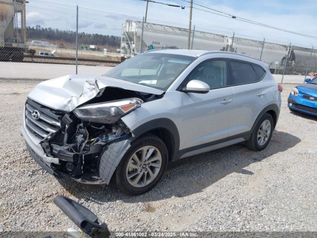 KM8J3CA44HU486519 Hyundai TUCSON SE