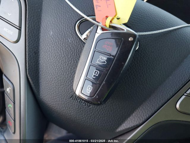 KM8SN4HF2HU217950 Hyundai Santa Fe Limited