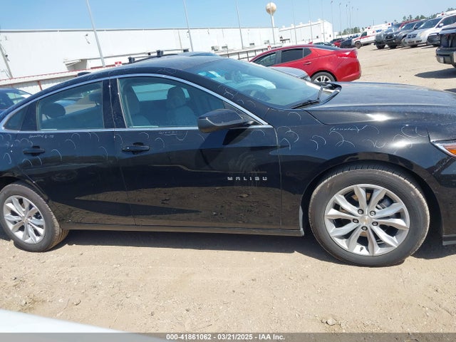 1G1ZD5ST8SF131377 Chevrolet Malibu Fwd 1lt