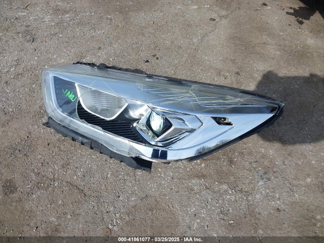 1FMCU9HD1JUB30260 Ford ESCAPE SEL