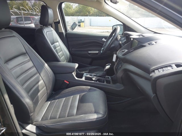 1FMCU9HD1JUB30260 Ford ESCAPE SEL