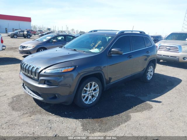 1C4PJLCBXHW572714 Jeep Cherokee Latitude Fwd