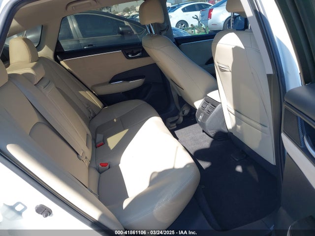 JHMZC5F31JC021404 Honda Clarity Plug-in Hybrid Touring
