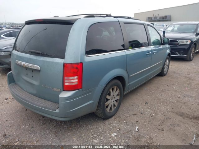 2010 CHRYSLER TOWN & COUNTRY 2A4RR5D1XAR188122 Photo 3