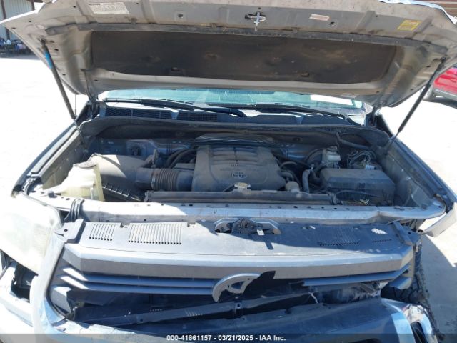 5TFRY5F14EX155811 Toyota Tundra Sr5 5.7l V8