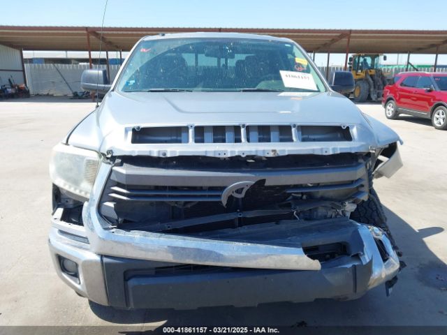 5TFRY5F14EX155811 Toyota Tundra Sr5 5.7l V8