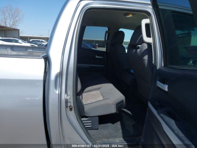 5TFRY5F14EX155811 Toyota Tundra Sr5 5.7l V8