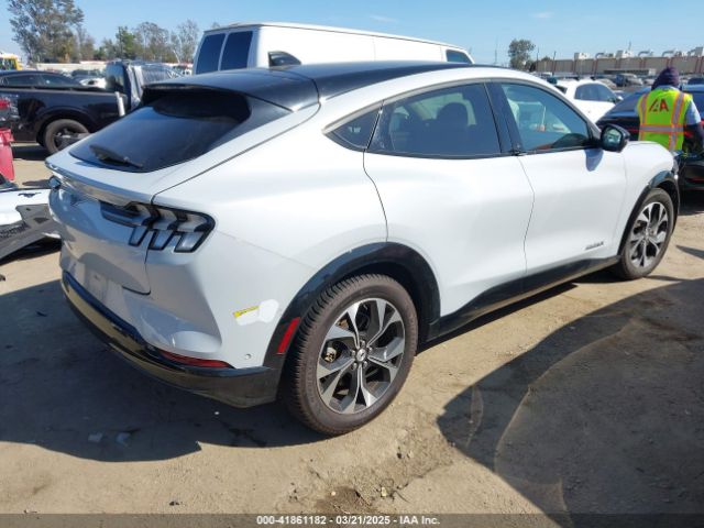 3FMTK3SU1NMA45439 Ford Mustang Mach-e Premium